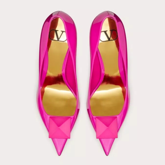 Valentino One Stud Pumps - Picture 3 of 11